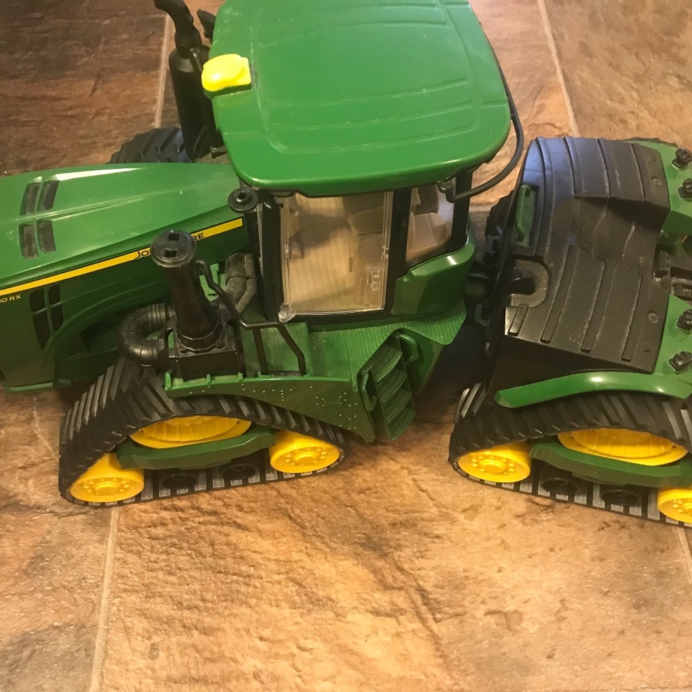 Bruder- John Deere Tractor